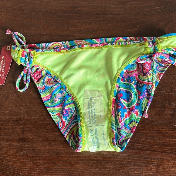 Arizona Jeans Co Swim Bottoms Size Medium NWT - Picture 3 of 10